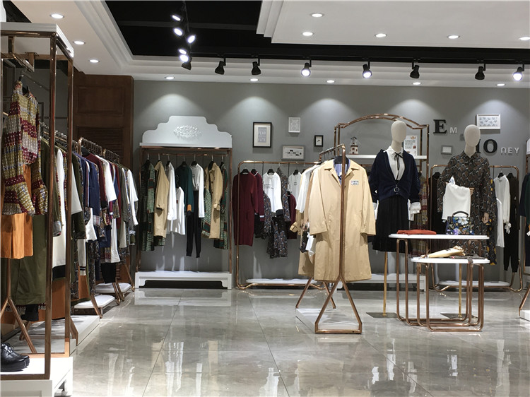 今日推荐：导购要诀！导购卖的不仅是产品，还_品牌折扣女装哪有可以加盟