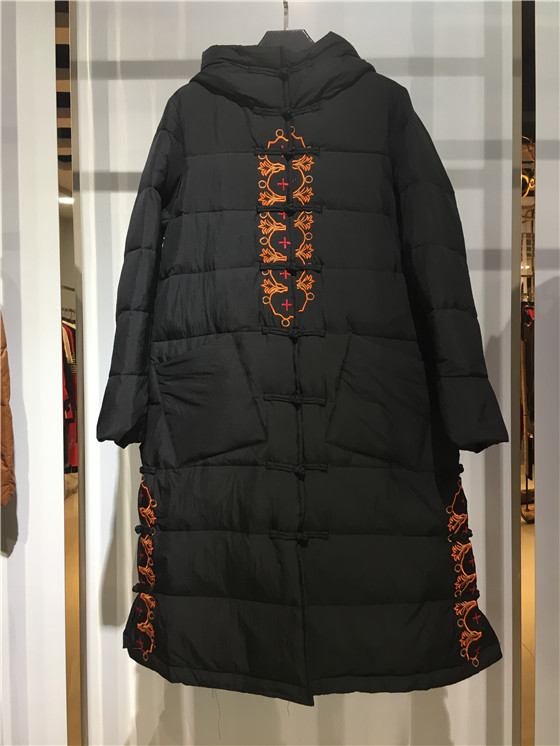 迪迪轻薄2021新款韩版连帽修身中长款女式羽绒服_品牌折扣女装哪有可以加盟