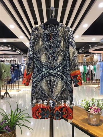 深圳MK欧洲站2021秋装大码折扣女装_品牌折扣女装批发货源哪家好