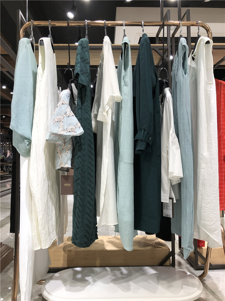 深圳高端原创设计师品牌卡仕文21春夏女装库存尾_女装品牌折扣店进货渠道