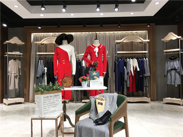 广州瓦琳汀娜品牌折扣女装毛衣套装尾货批发_品牌女装加盟免费铺货