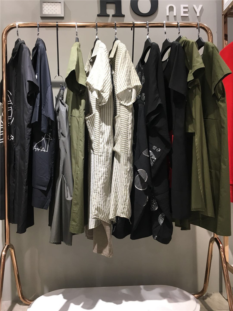 深圳时尚设计师品牌戈莱薇2021夏专柜正品批发_品牌折扣店怎么加盟