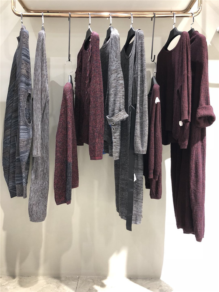 HW系列毛衣时尚品牌专柜正品特价批发走份_品牌折扣店女装加盟哪家好