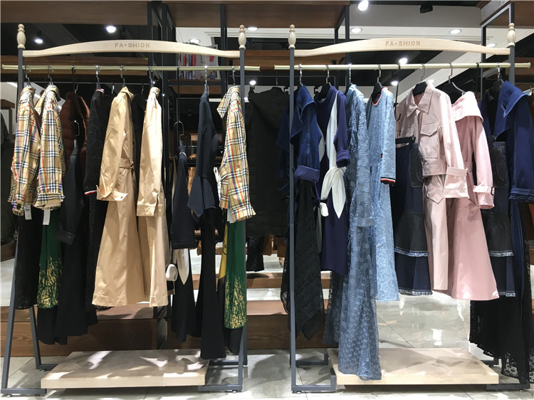 夏沫2021春秋品牌折扣女装走份货源批发_品牌折扣店怎样进货