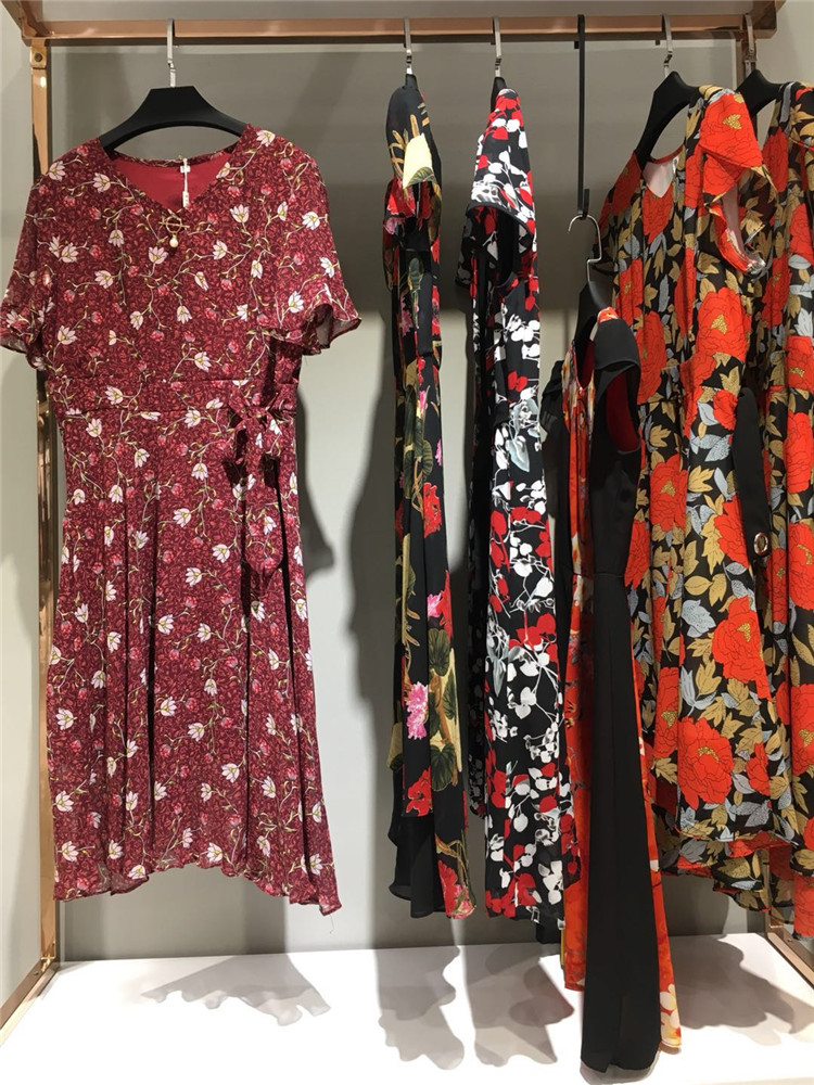 肥大版专柜货源艾依韵2021年夏季新款品牌折扣店货_杭州女装免费铺货加盟