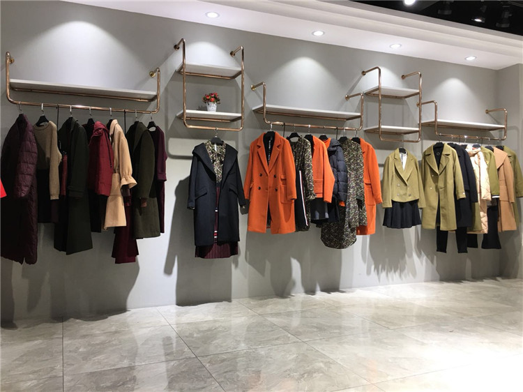 韩版潮牌女装库存尾货走份 丽芮品牌折扣货_品牌折扣店进货渠道