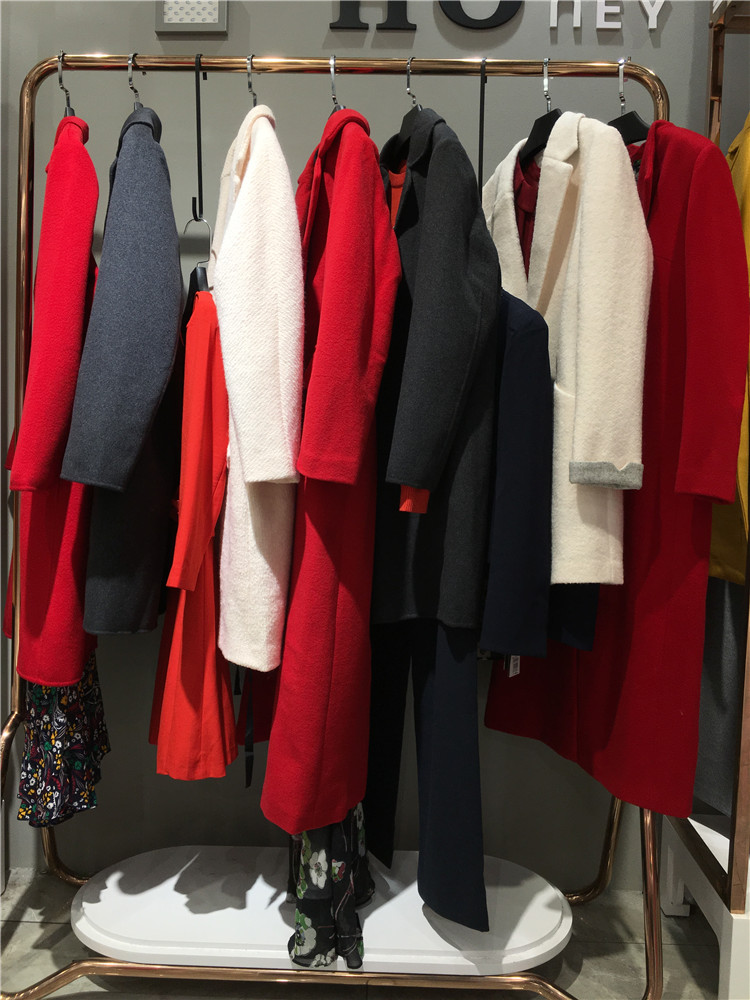 Ditto迪图深圳一线品牌折扣女装小份货源_想开一个品牌折扣店进货渠道