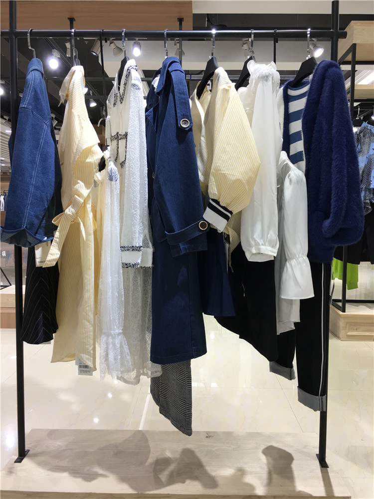 迪笛欧女装时尚淑女品牌尾货批发杭州高档精品_免费铺货女装折扣店加盟