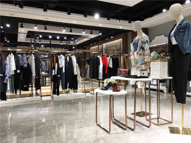 实体店品牌折扣E15女装2021春装走份品牌_品牌折扣店怎么加盟