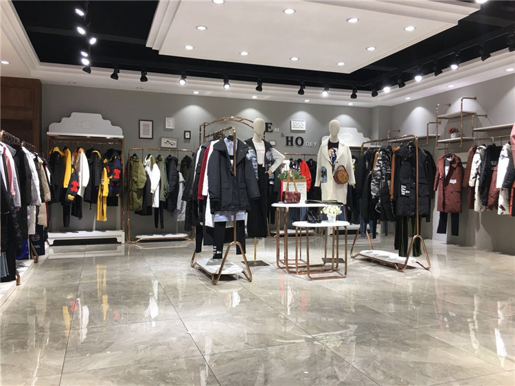 艾普玛秋冬装库存女装尾货 广州品牌折扣店货源_品牌折扣店女装加盟哪家好