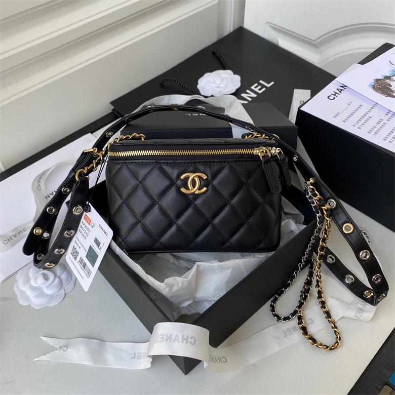 Chanel AP2550 B07242 94305 链条化妆包