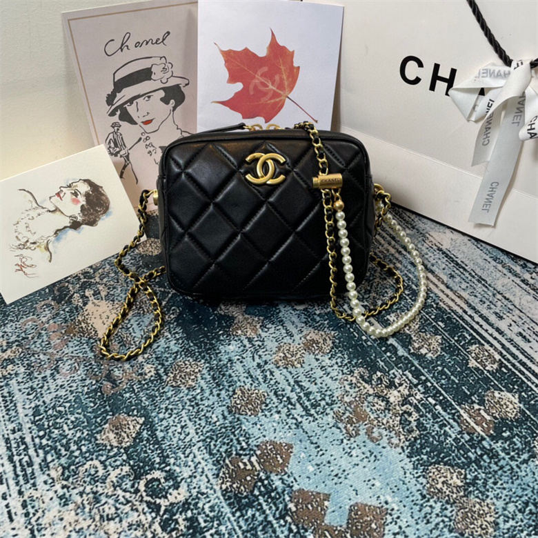 Chanel AS2856 B06895 94305 迷你相机包