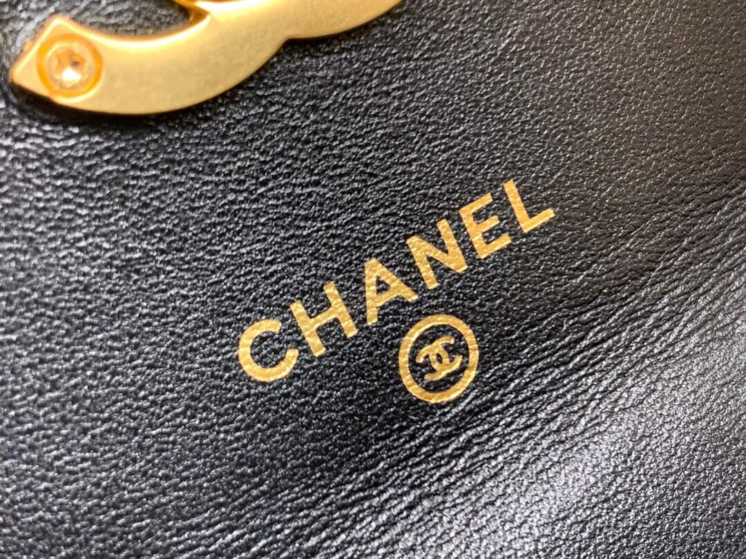 Chanel 2021早秋高级手工坊双金珠系列小方包 AP22