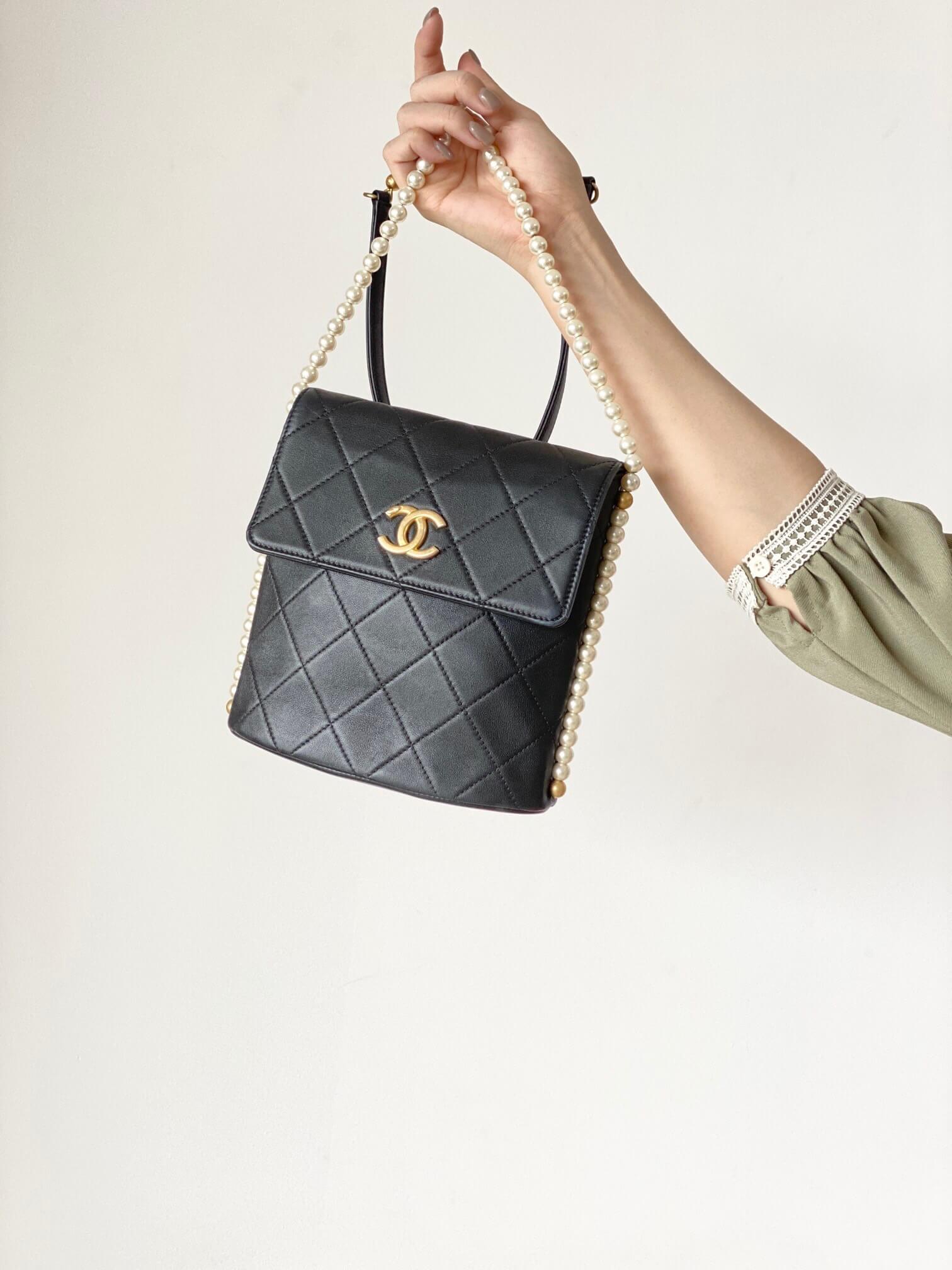 CHANEL 2021SS珍珠Small Hobo Bag AS2503 B05543 94305