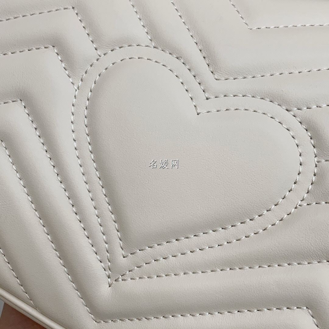 Gucci/古驰 443497 女士GG Marmont中号链条单肩斜挎包