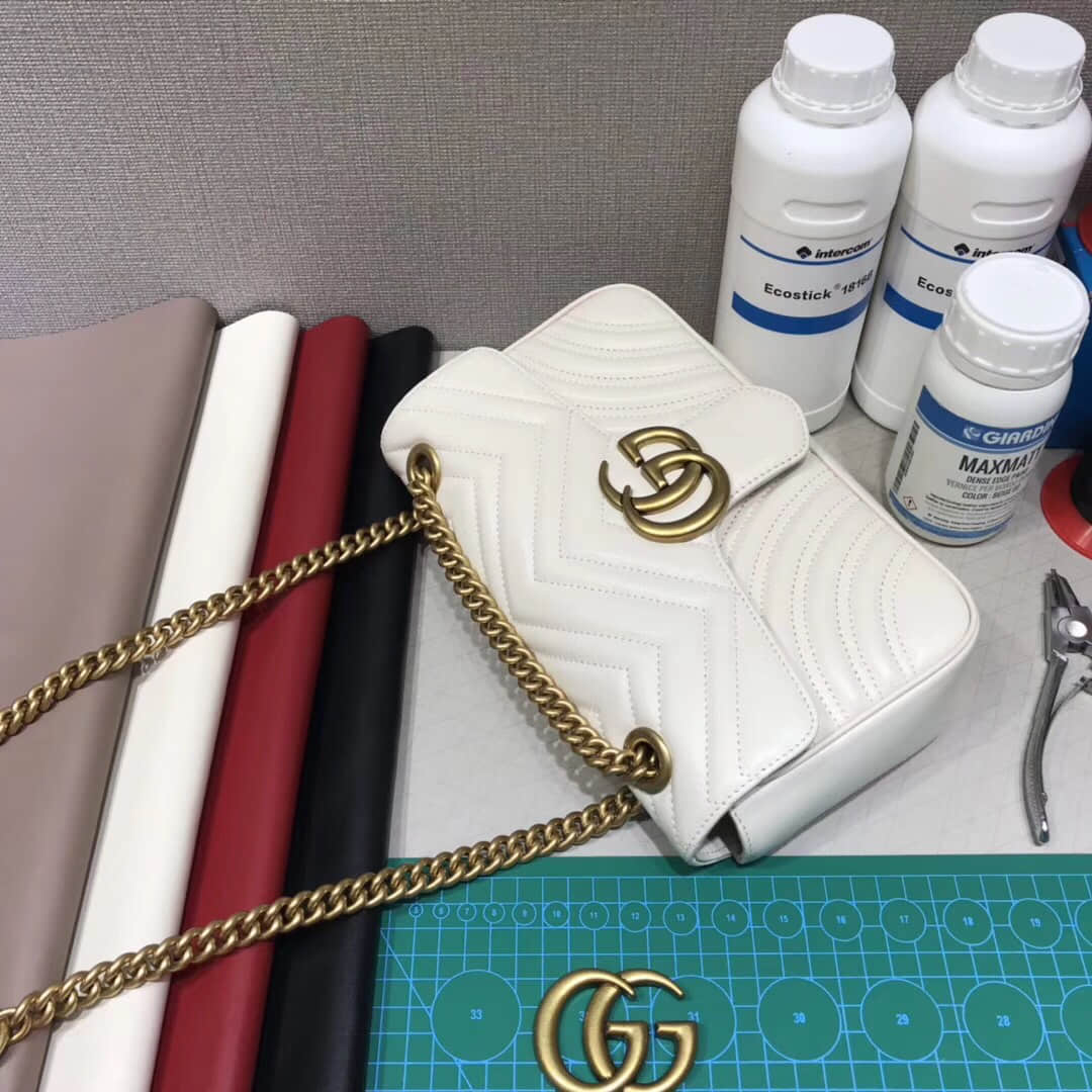 Gucci/古驰 443497 波浪纹绗缝皮革中号单肩斜挎包