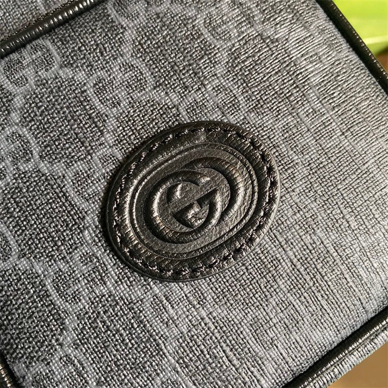 Gucci 671682 96IWT 8745 互扣式双G迷你手袋