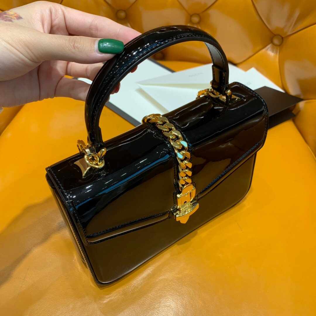 Gucci/古驰 589479 Sylvie 1969系列漆皮迷你手提包