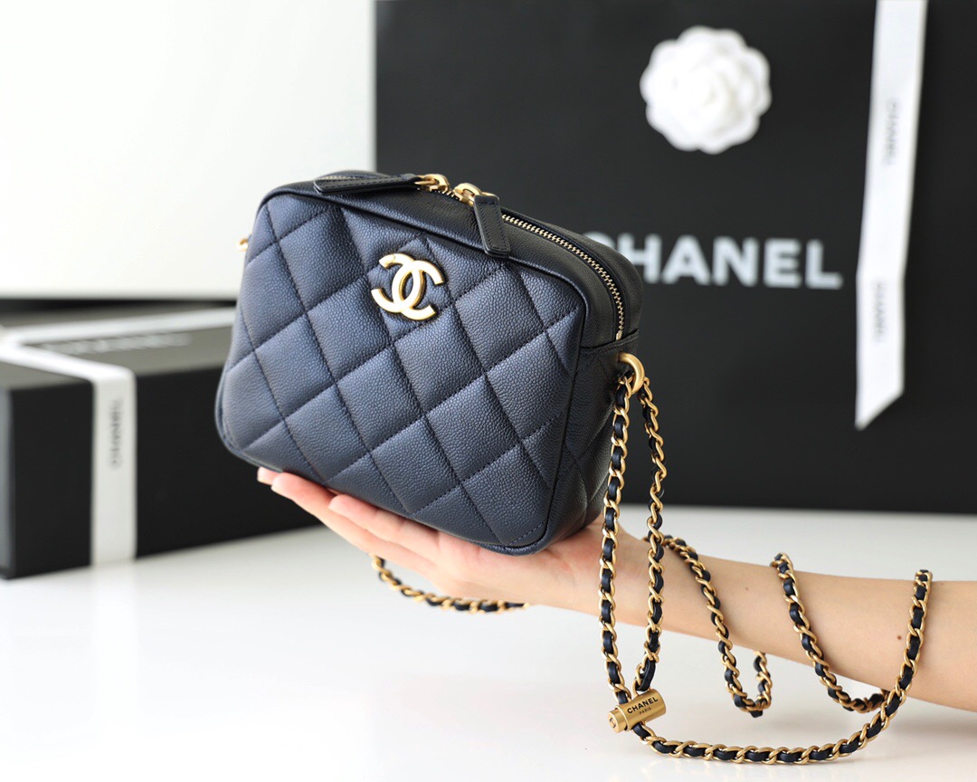 CHANEL 幻彩颗粒压花牛皮横款相机包 AS2856黑色