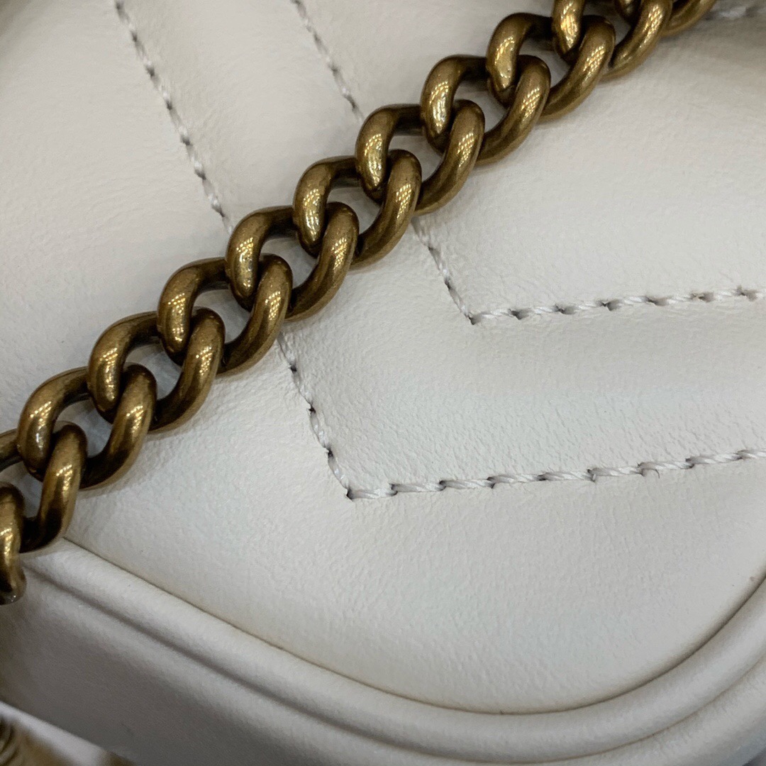 Gucci 476433 GG Marmont系列迷你手袋