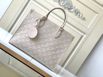 LV M46128 ONTHEGO 中号手袋