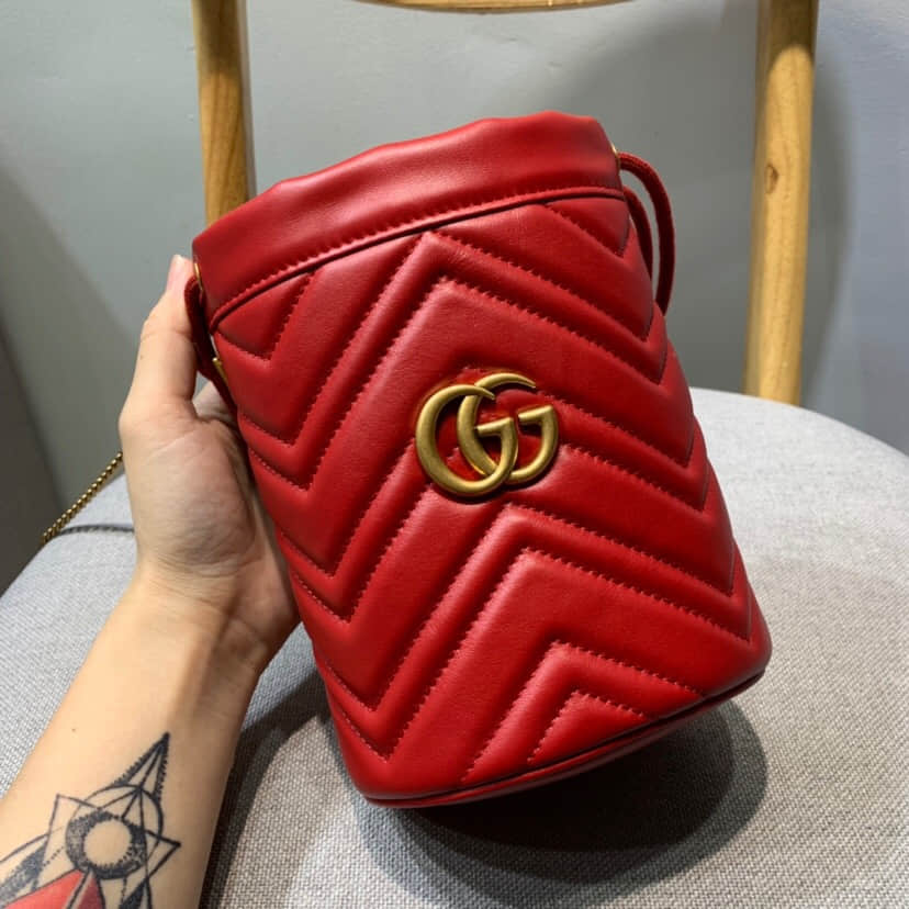 Gucci/古驰 575163 GG Marmont 系列迷你水桶包