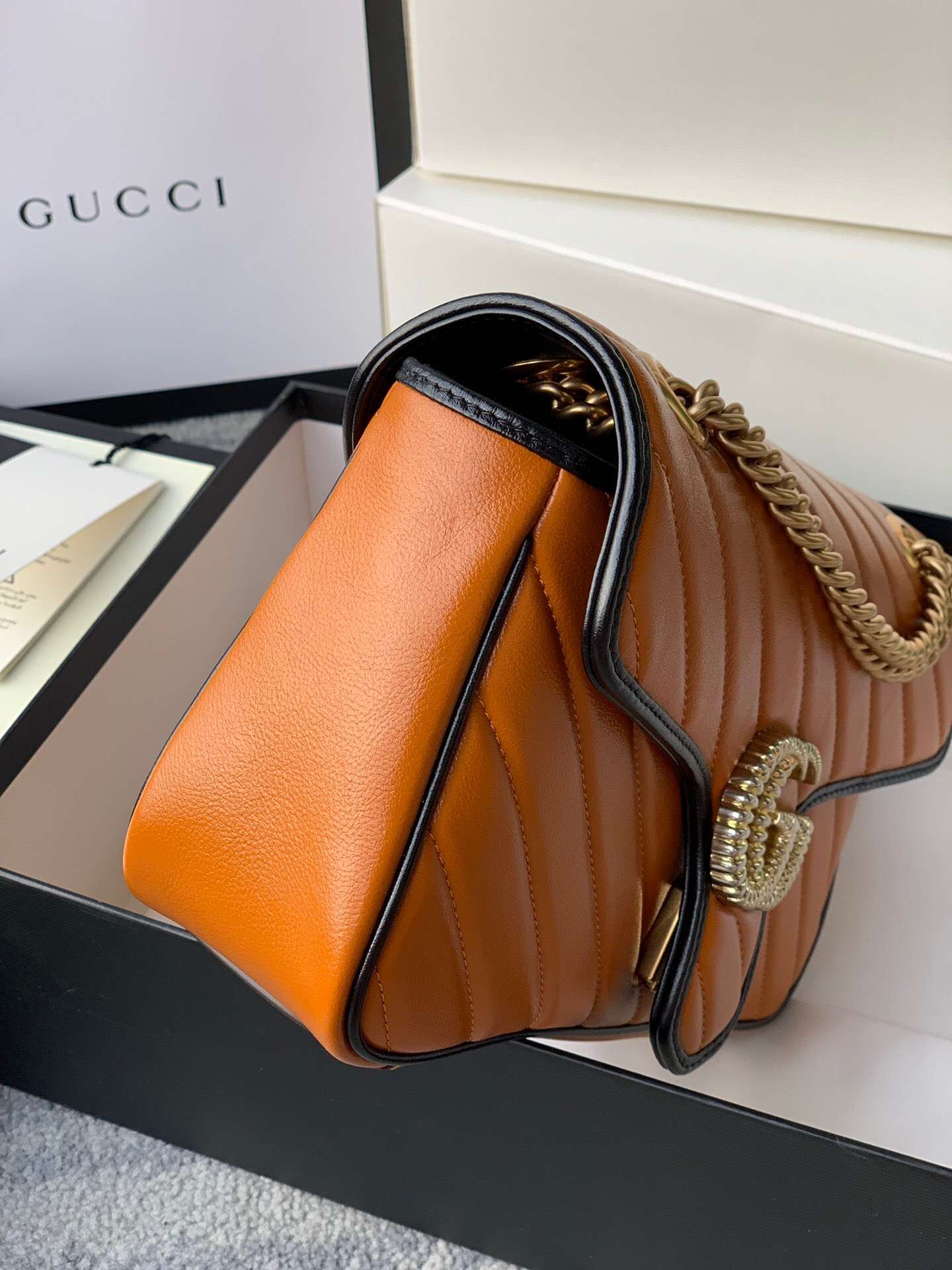 Gucci/古驰 443497 0OLFX 2266 GG Marmont 系列小号肩背包