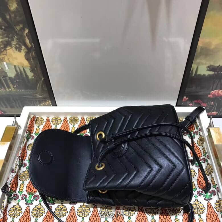 Gucci/古奇 528129 新款 GG Marmont系列绗缝背包双肩包