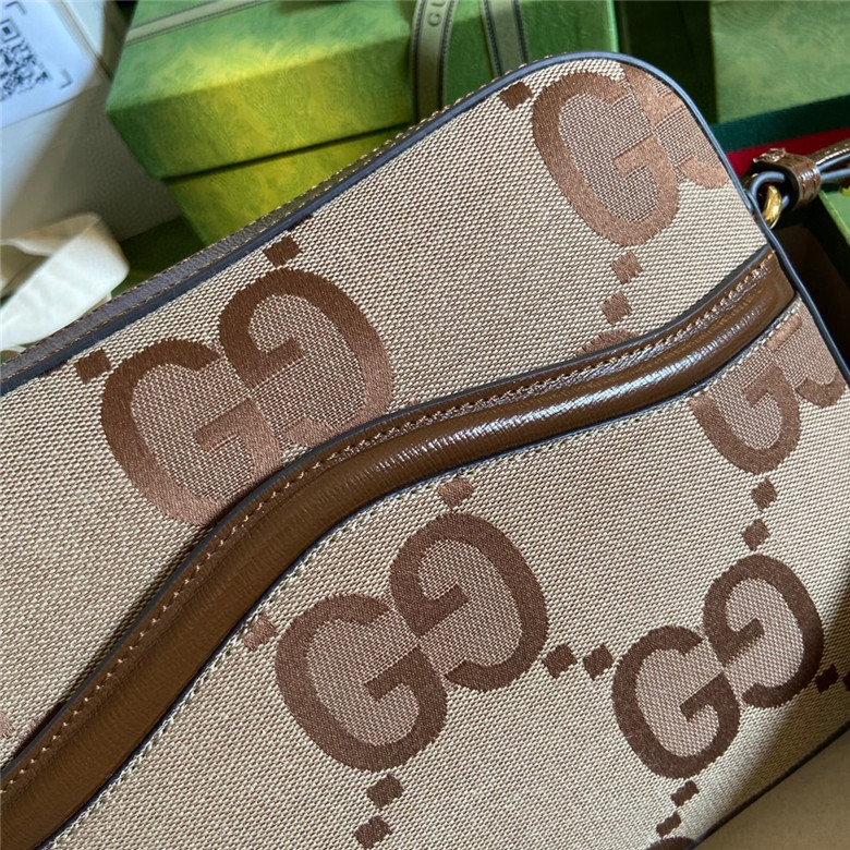 Gucci 675891 UKMDG 2570 饰超级双G图案邮差包