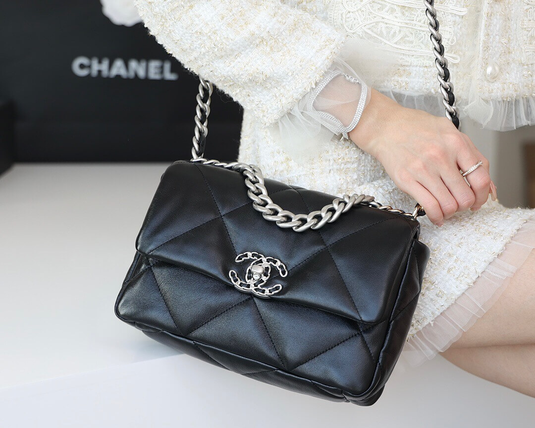 CHANEL Flap 19bag 26CM黑色银扣 AS1160