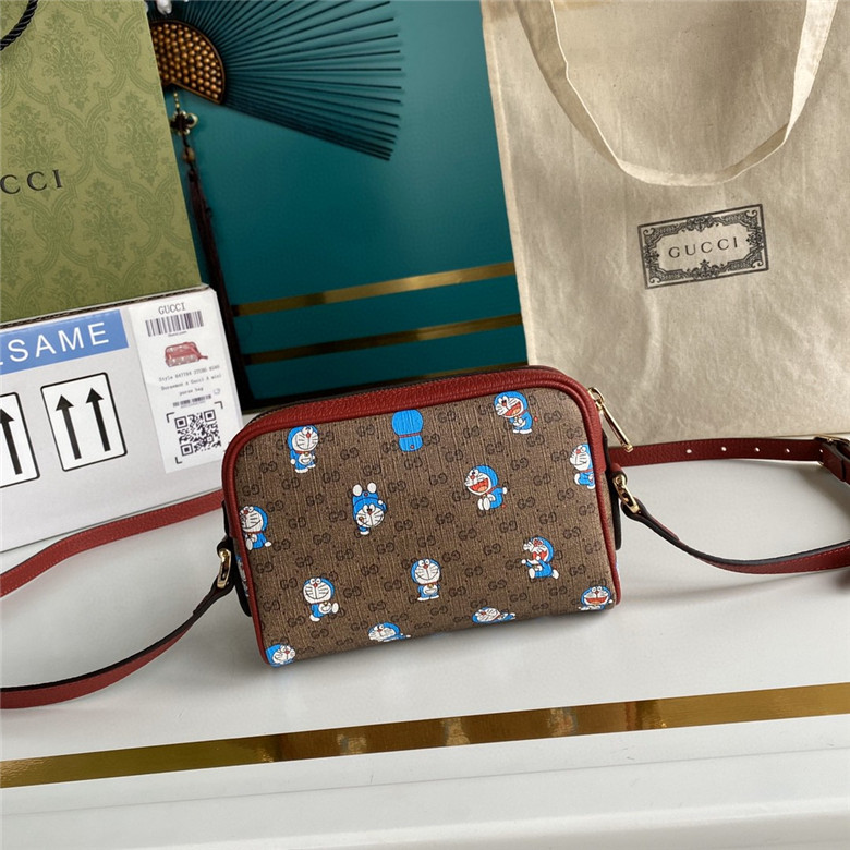 Gucci 647784 2TUBG 8580 Doraemon x Gucci联名系列 迷你手袋