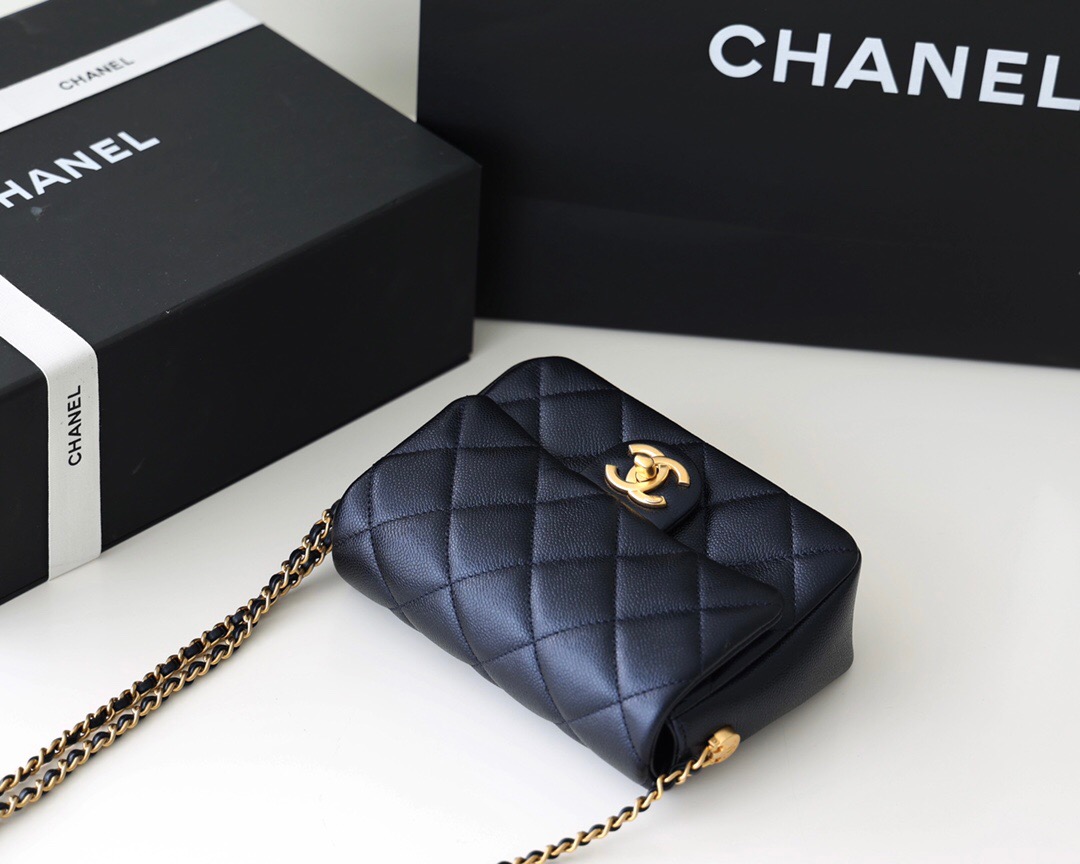 CHANEL 幻彩颗粒压花牛皮迷你口盖包 AS2855黑色