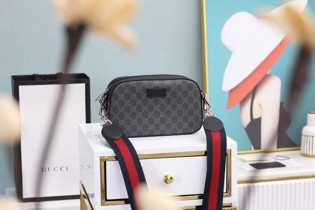 Gucci/古驰 高级人造帆布肩背包 574886 K5RLN 1095