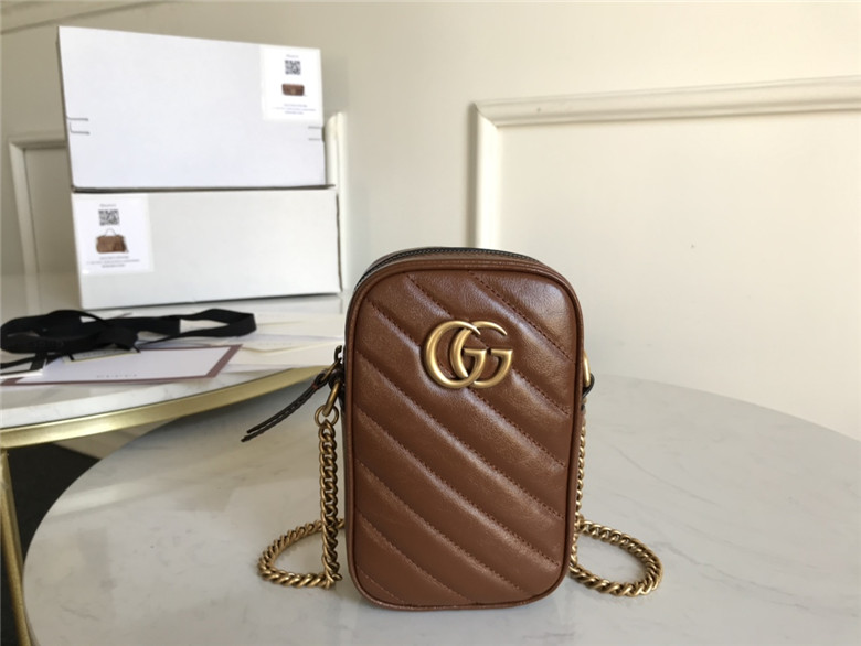 Gucci 598597 0OLFT 2535 GG Marmont系列 绗缝迷你手袋