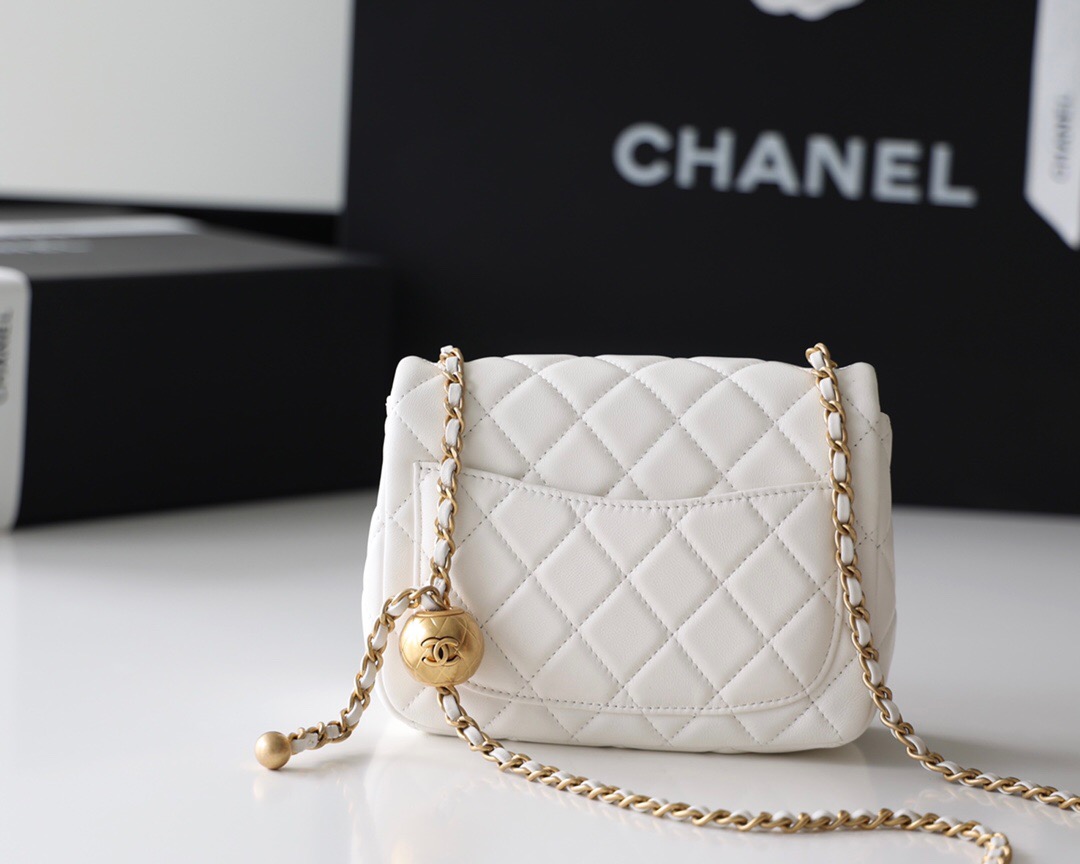 Chanel Flap Bag CF Mini羊皮方胖子金球包 AS1786白色