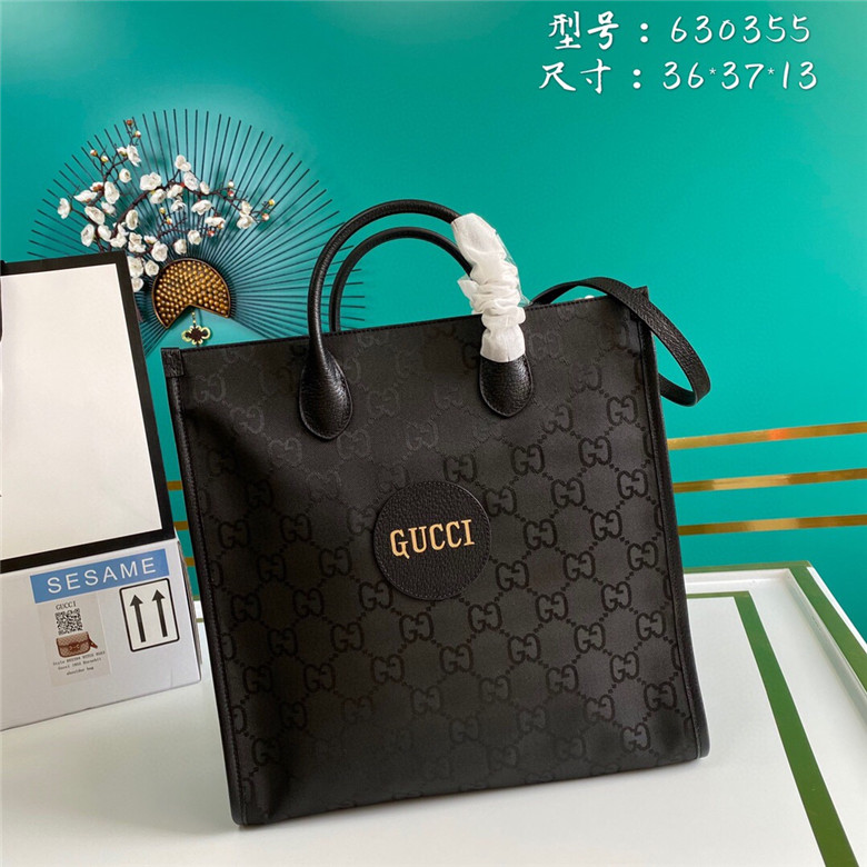 Gucci古驰 630355 Off The Grid系列竖款托特包