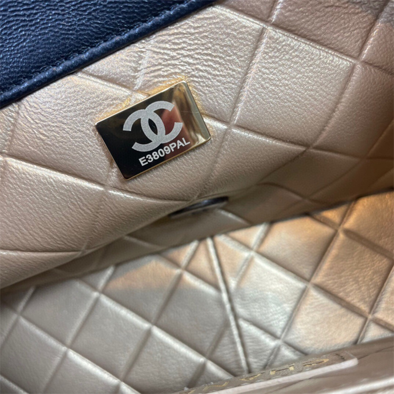 Chanel AS2979 B07261 94305 小号口盖包