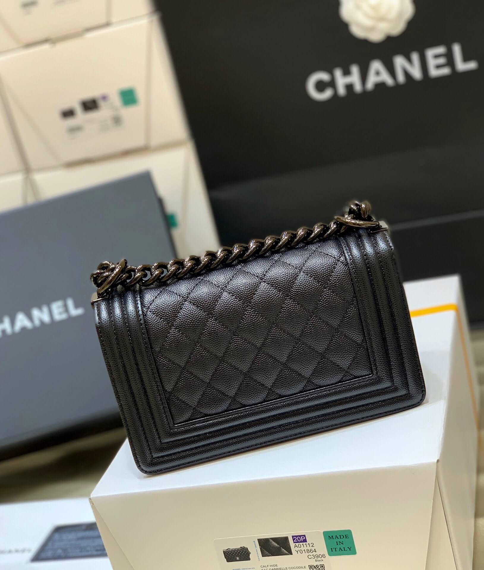 Chanel Leboy 20CM A67085黑色牛皮黑扣