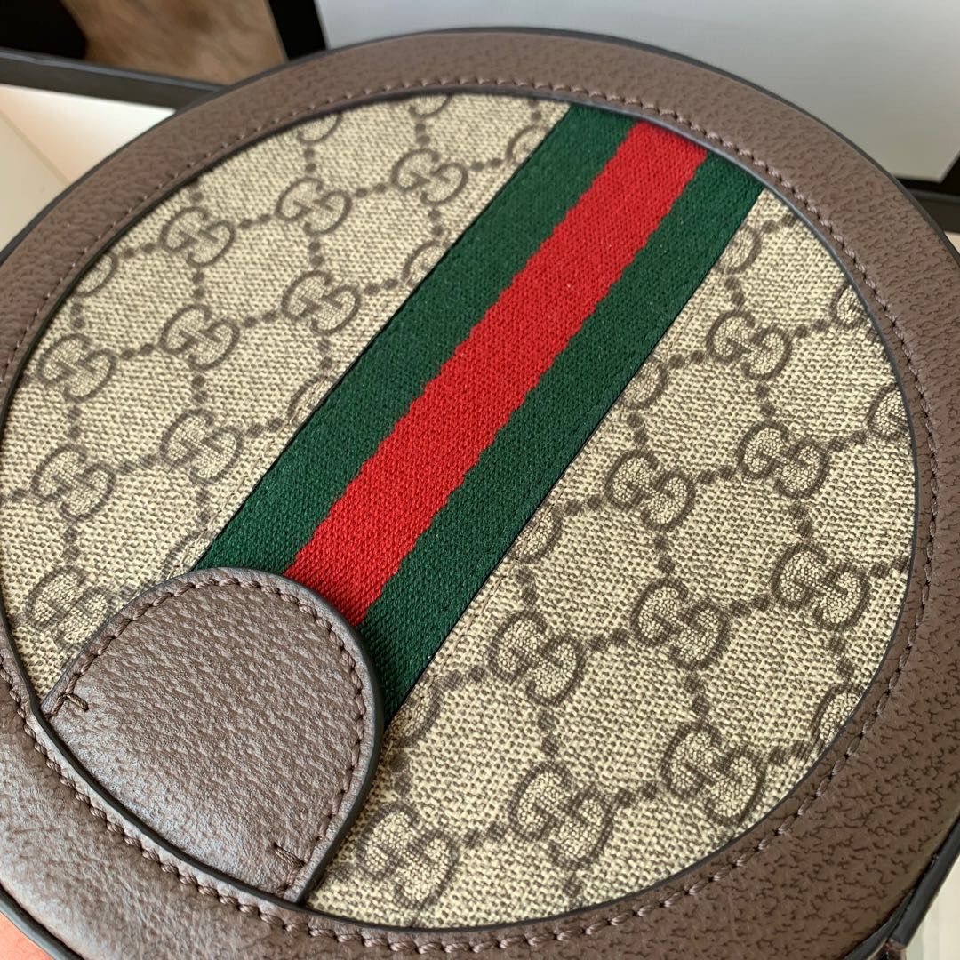 Gucci 550618 Ophidia系列圆形迷你肩背包