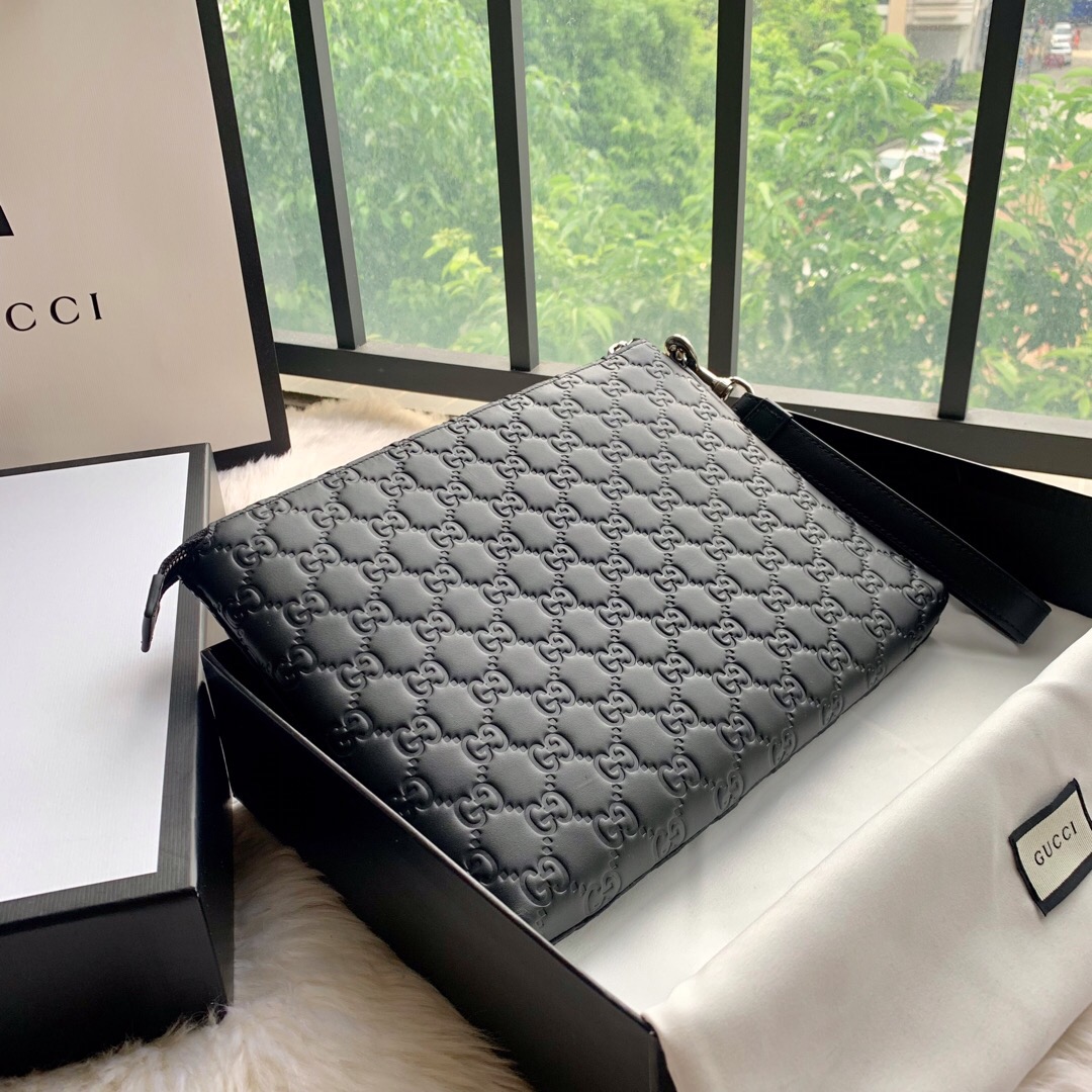 Gucci 473881 DMT1N 1000 Signature柔软皮革手拿包