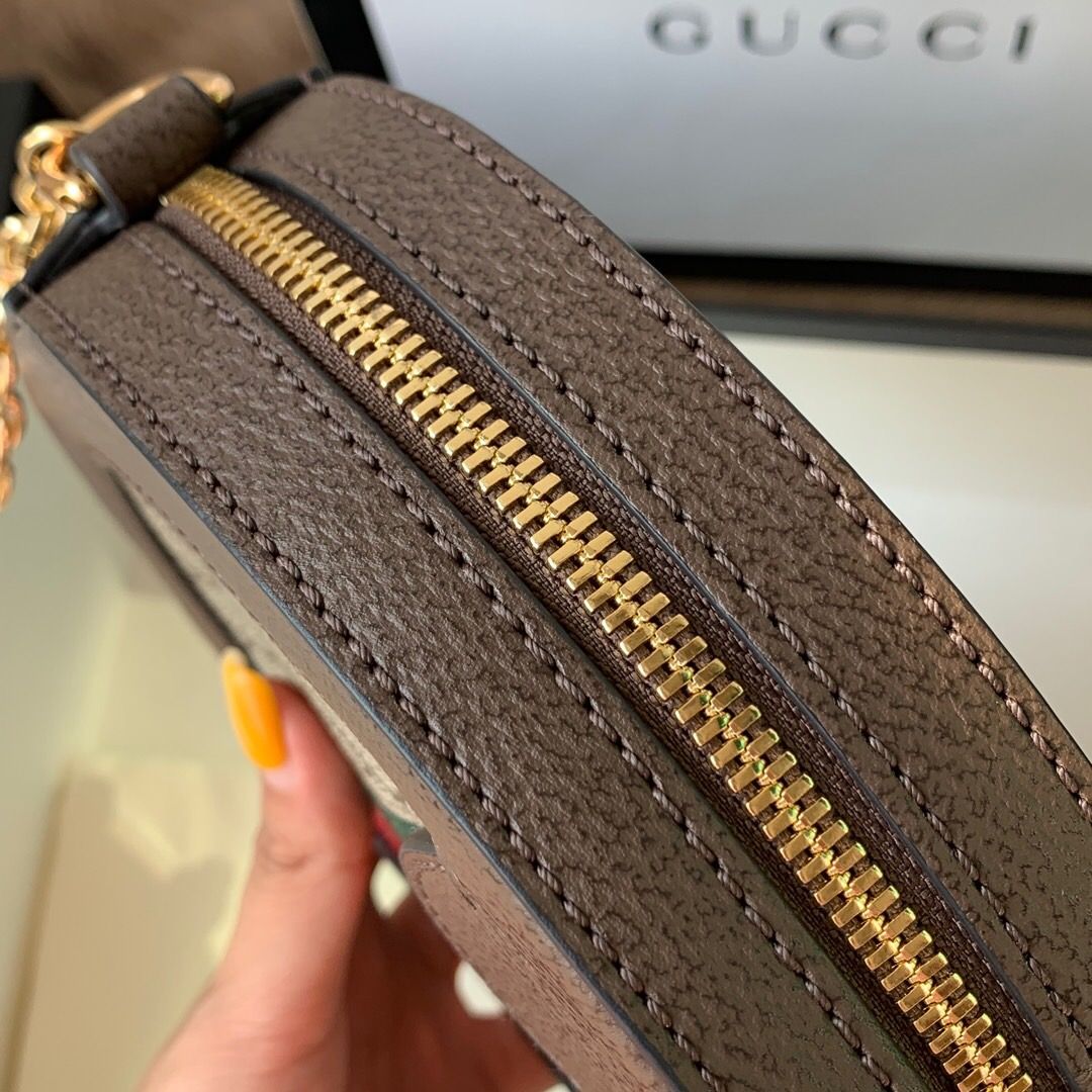 Gucci 550618 Ophidia系列圆形迷你肩背包