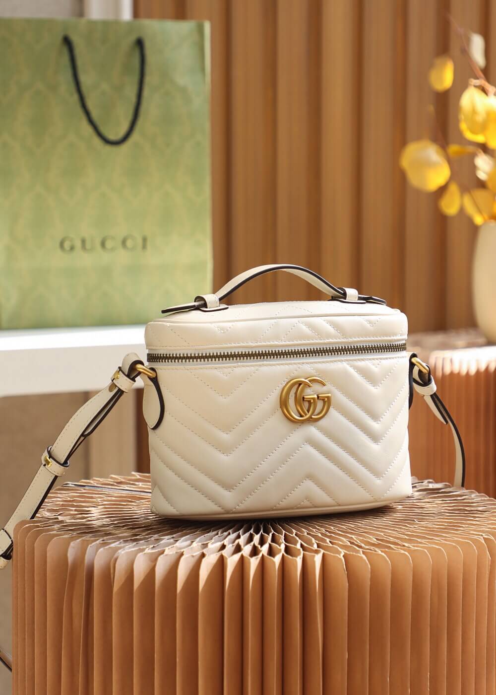 GUCCI 672253 GG Marmont mini bag 化妆包 白色