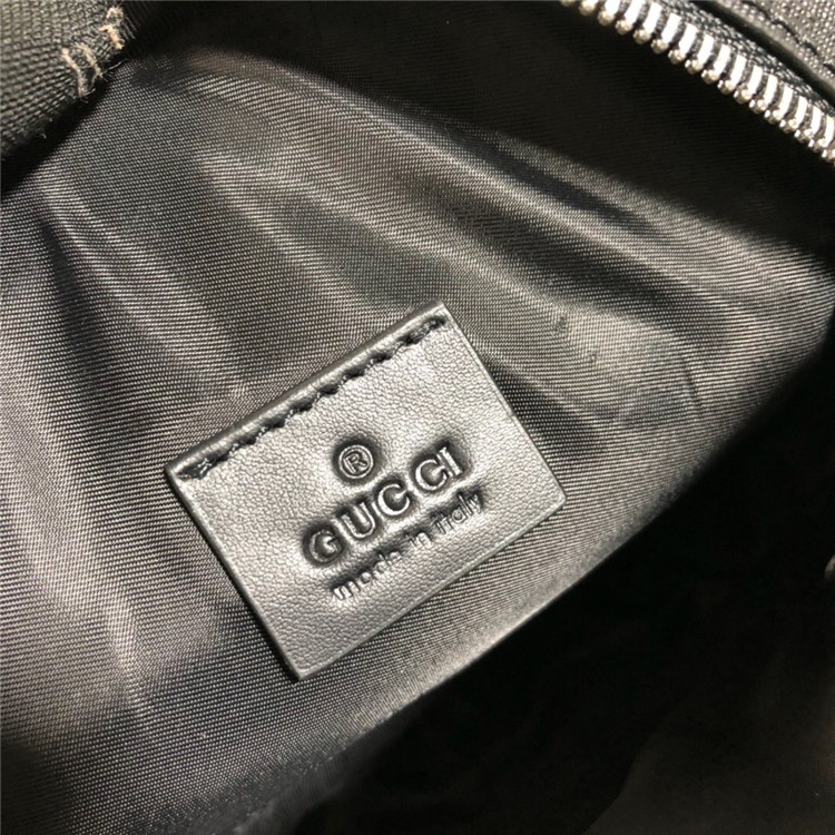 Gucci 450956 高级人造帆布 双腰包