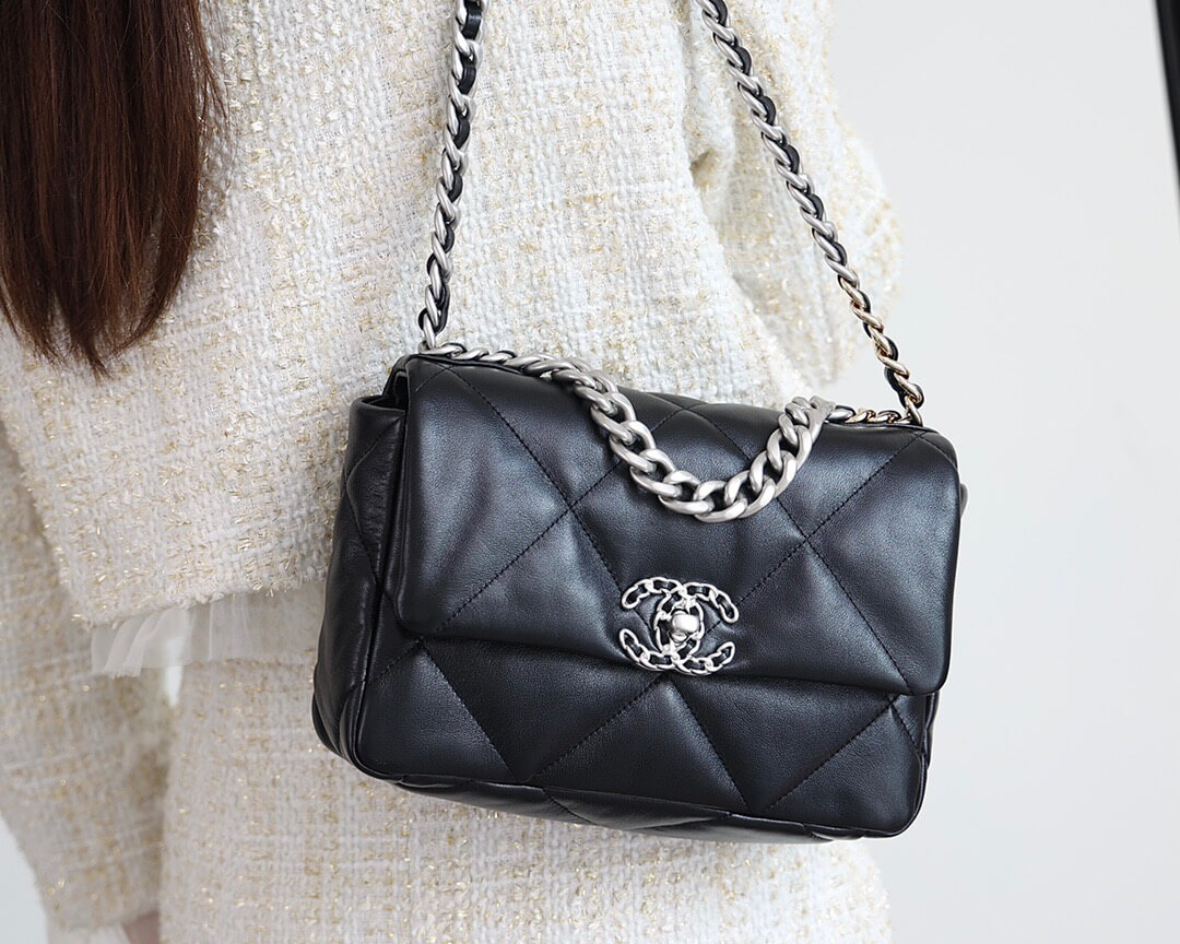 CHANEL Flap 19bag 26CM黑色银扣 AS1160