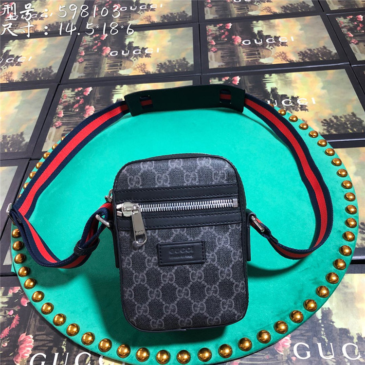 Gucci ‎598103 K5RLN 1095 高级人造帆布邮差包