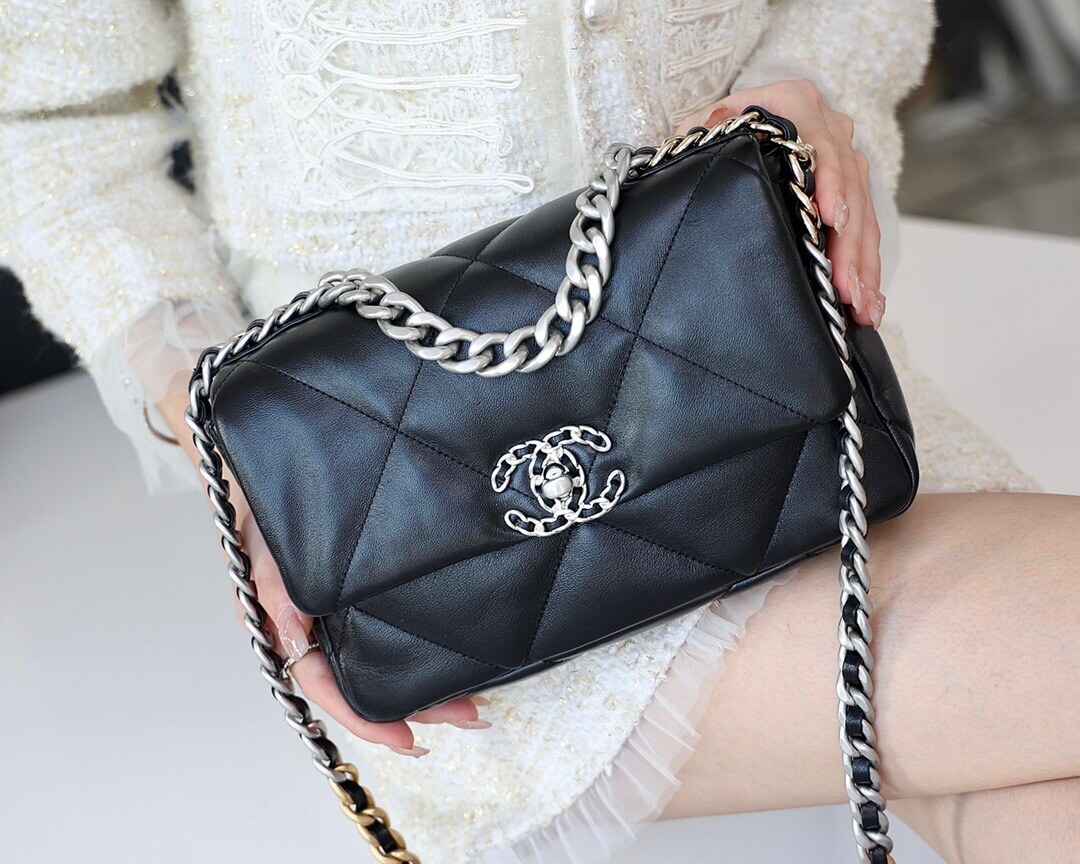 CHANEL Flap 19bag 26CM黑色银扣 AS1160