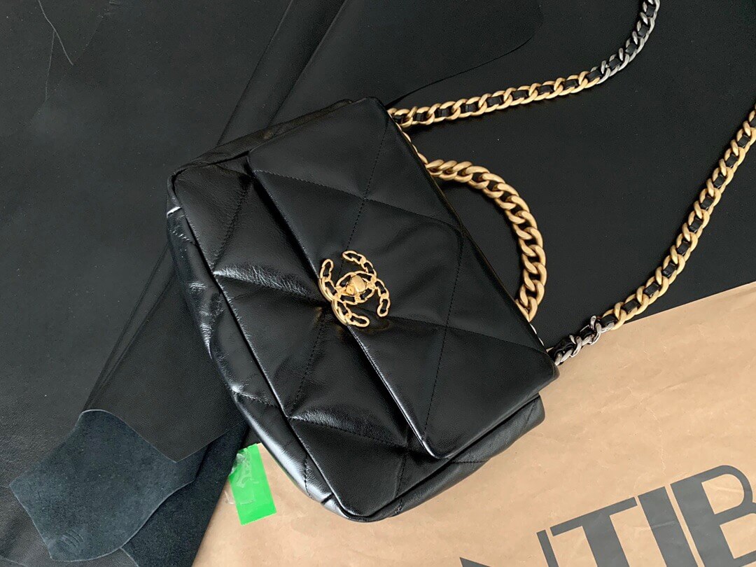 Chanel香奈儿 19 Flap Bag AS1160小号26CM黑色