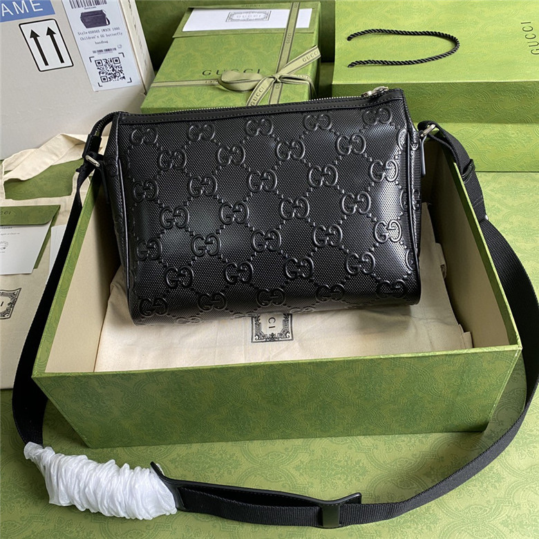 Gucci 658565 1W3CN 1000 GG印花压纹 邮差包