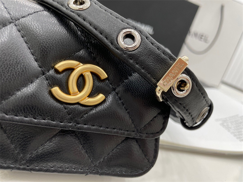 Chanel AP2549 B07242 94305 腰包