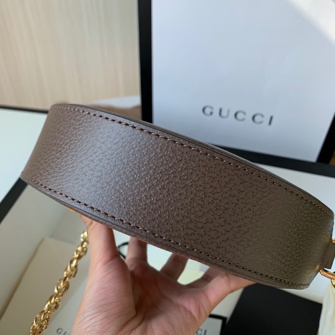 Gucci 550618 Ophidia系列圆形迷你肩背包